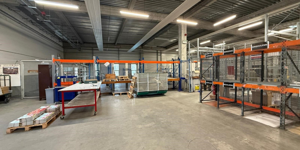 local industriel à BORDEAUX (33100)